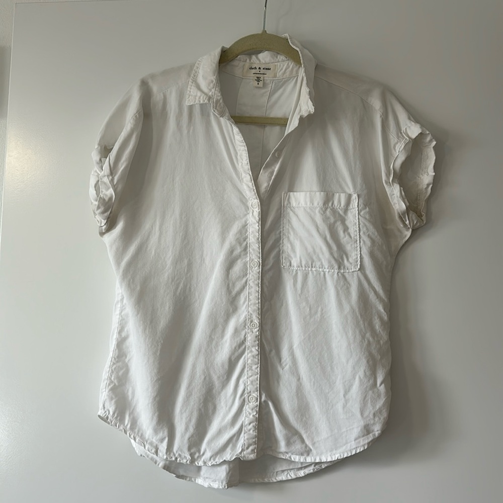 Cloth and stone by Anthropologie breezy button down blouse size small